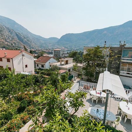 Apartments Los Olivos Kotor Exterior foto