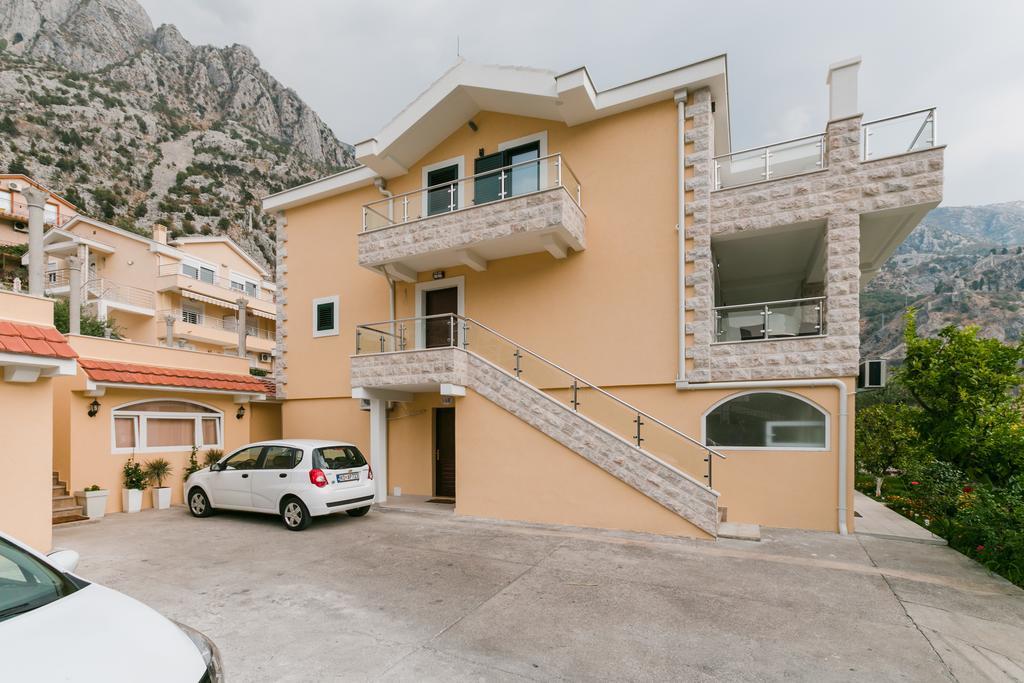 Apartments Los Olivos Kotor Exterior foto